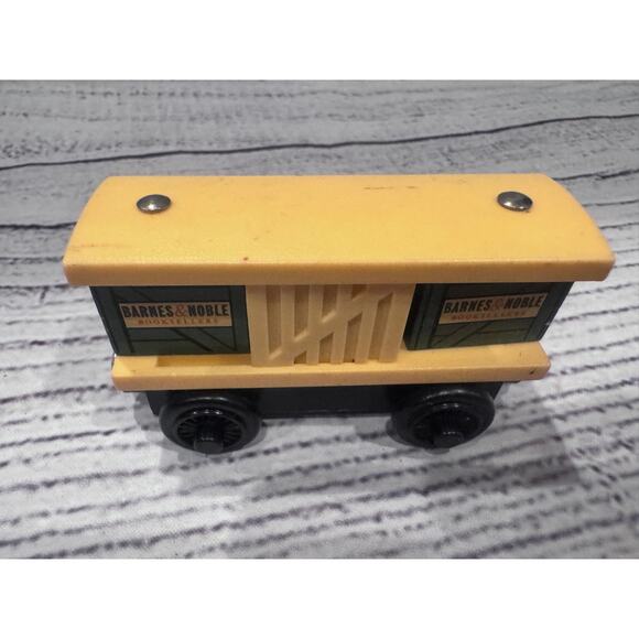 Thomas & Friends Wooden Railway Box Car - Picture 1 of 3